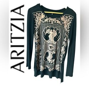 Aritzia Black Top with Cream Graphic Design Top XS